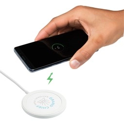 In Use MagClick&#174; Pro Custom Fast Wireless Charging Pad